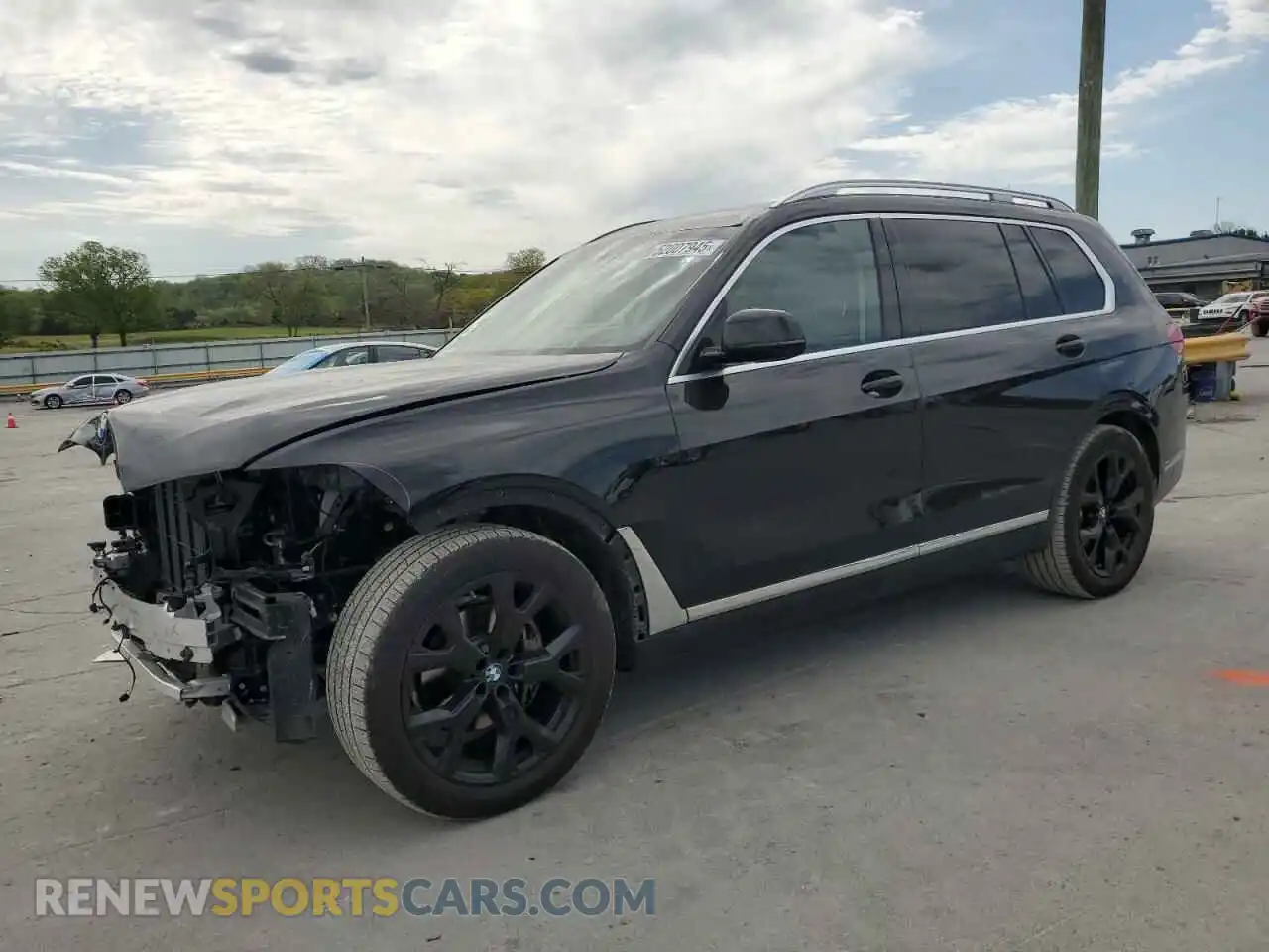 1 Photograph of a damaged car 5UXCW2C05N9N00658 BMW X7 2022