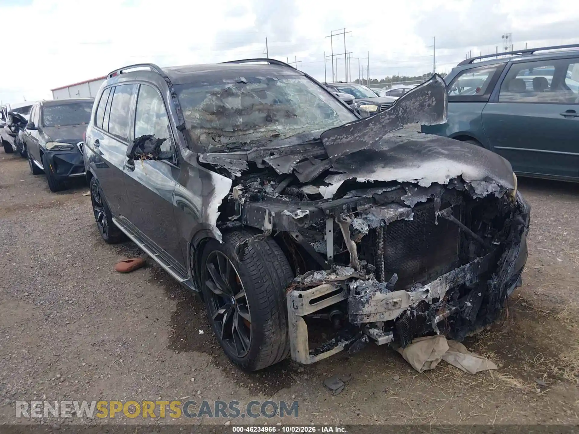 1 Photograph of a damaged car 5UXCW2C05N9N03155 BMW X7 2022