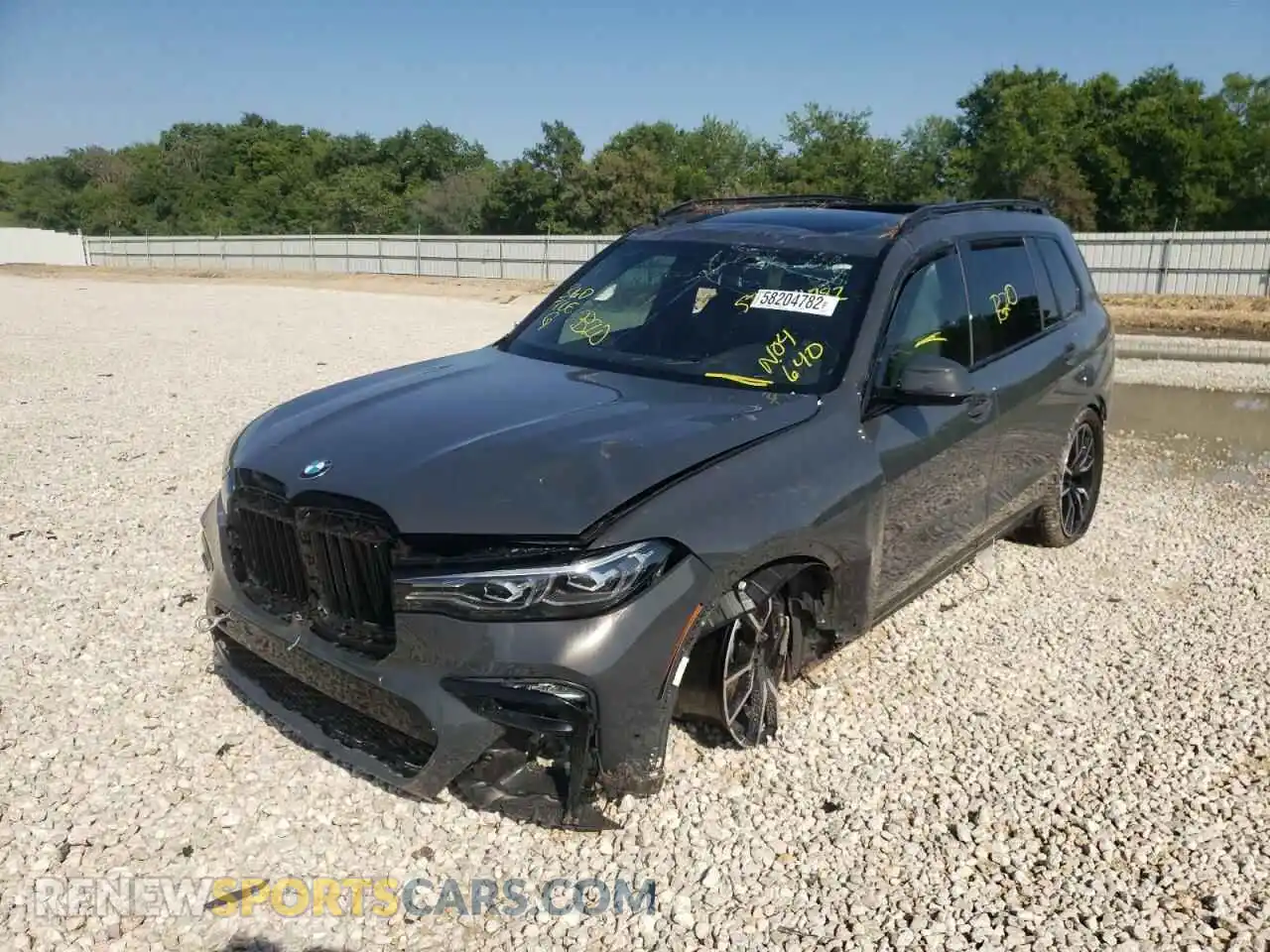 2 Photograph of a damaged car 5UXCW2C06N9N04640 BMW X7 2022