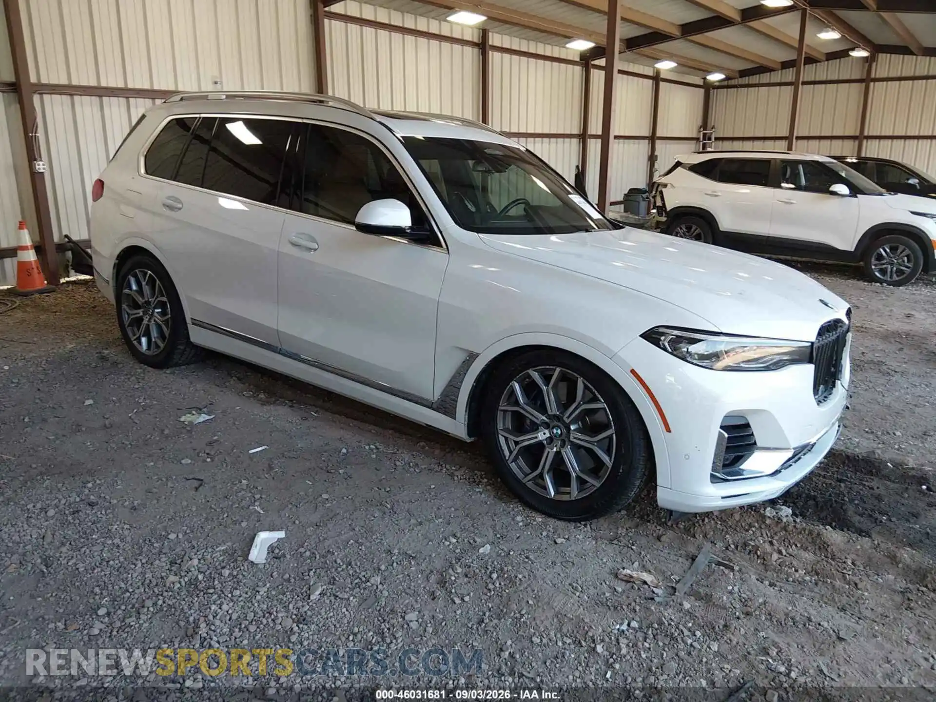 1 Photograph of a damaged car 5UXCW2C07N9L79552 BMW X7 2022