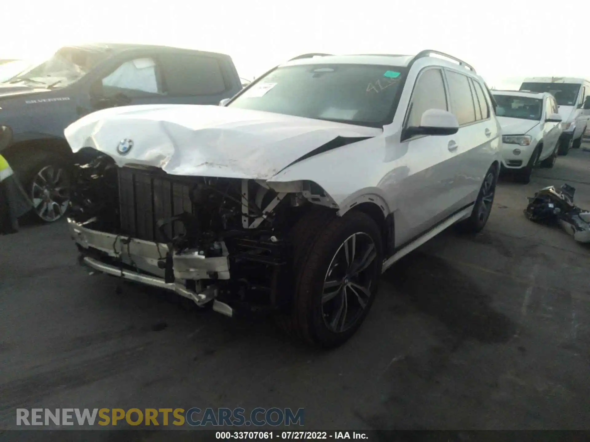 2 Photograph of a damaged car 5UXCW2C07N9M64116 BMW X7 2022