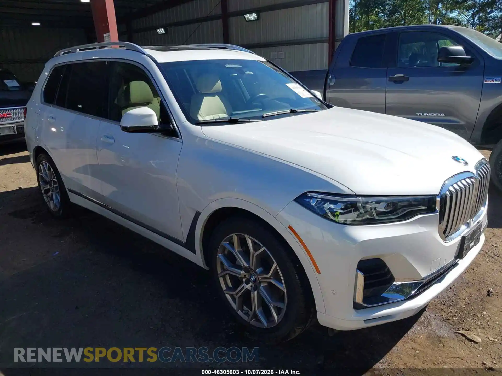 1 Photograph of a damaged car 5UXCW2C08N9L67961 BMW X7 2022