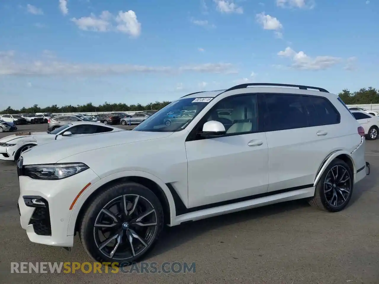 1 Photograph of a damaged car 5UXCW2C08N9L84579 BMW X7 2022