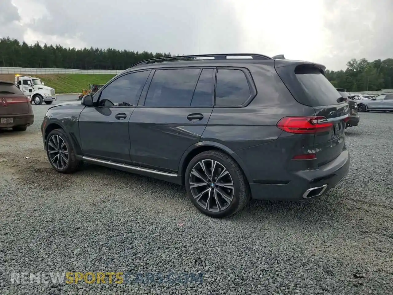 2 Фотография поврежденного автомобиля 5UXCW2C08N9M42495 BMW X7 2022