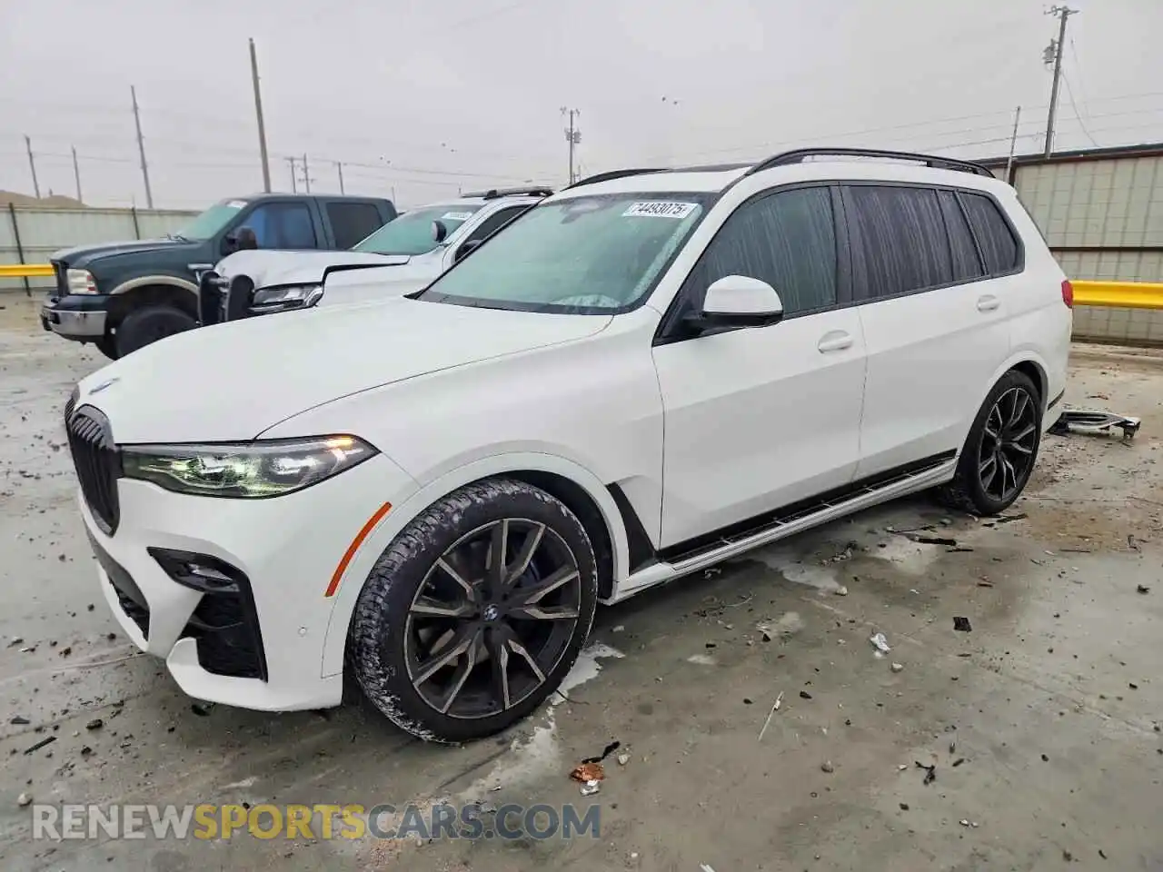 1 Photograph of a damaged car 5UXCW2C09N9K94471 BMW X7 2022