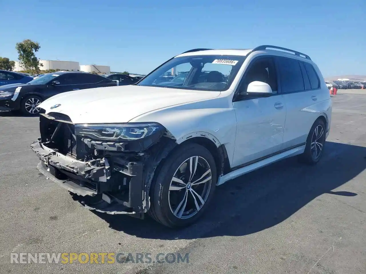 1 Photograph of a damaged car 5UXCW2C09N9L17781 BMW X7 2022