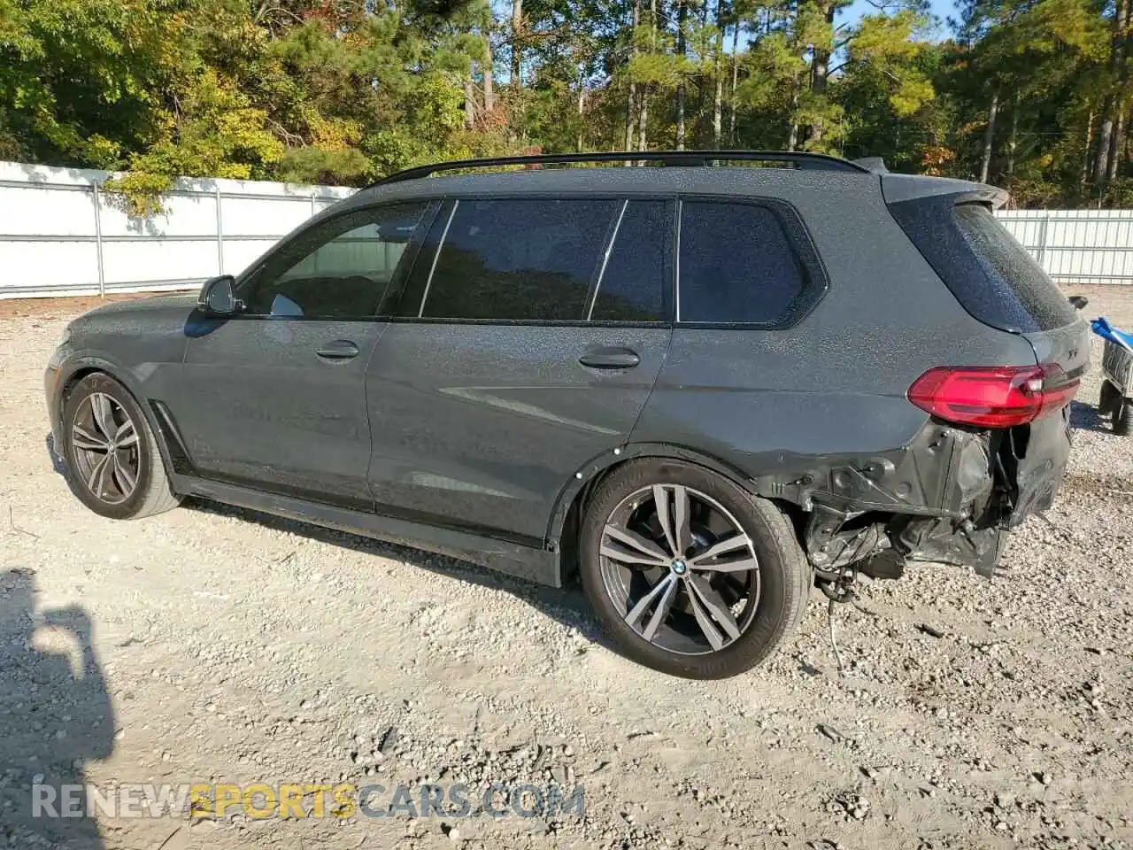2 Photograph of a damaged car 5UXCX6C02N9K42099 BMW X7 2022