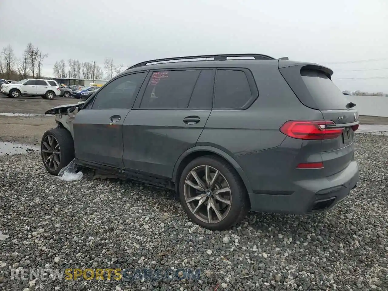 2 Photograph of a damaged car 5UXCX6C06N9L68045 BMW X7 2022