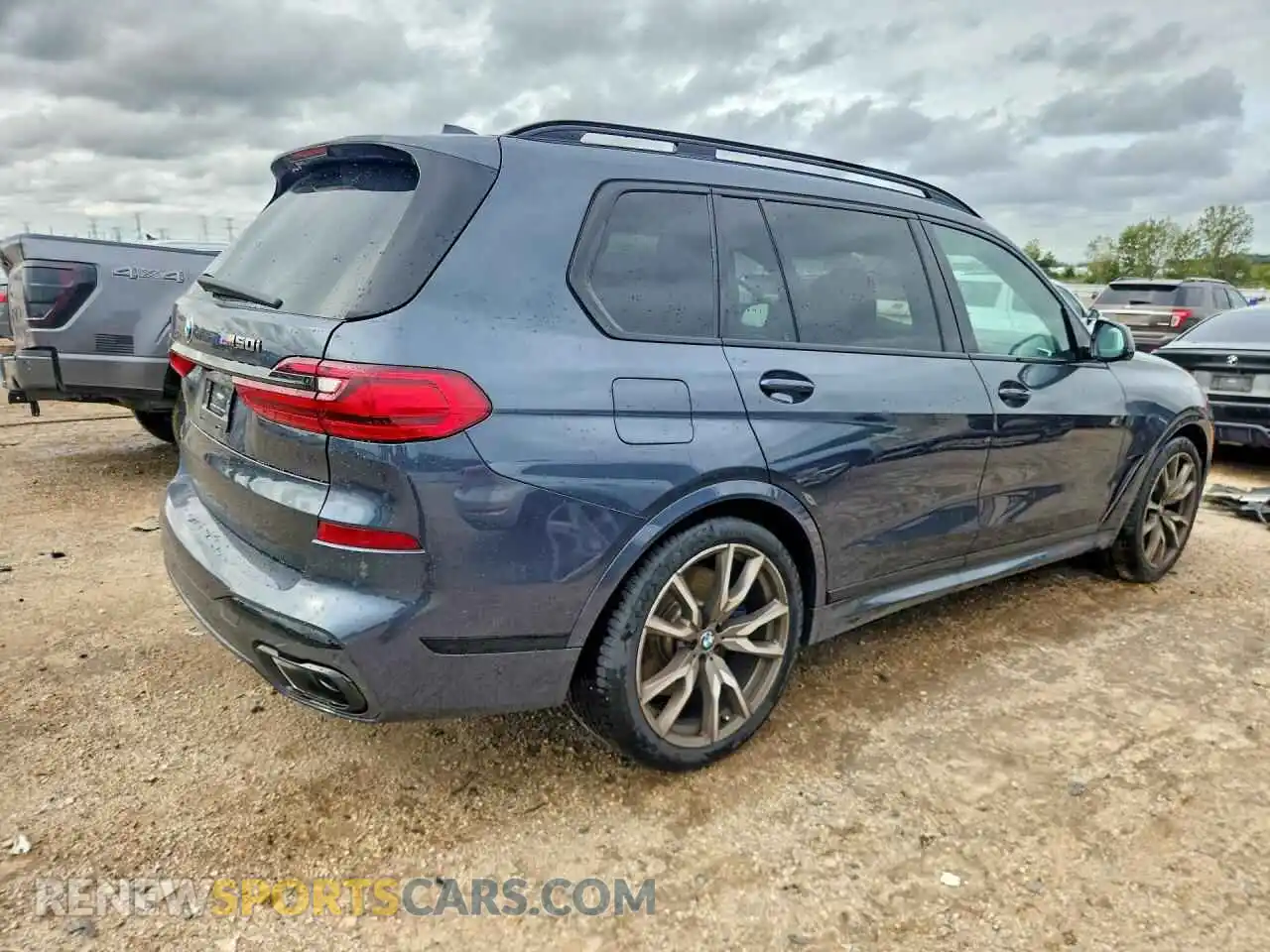 3 Фотография поврежденного автомобиля 5UXCX6C06N9M17860 BMW X7 2022