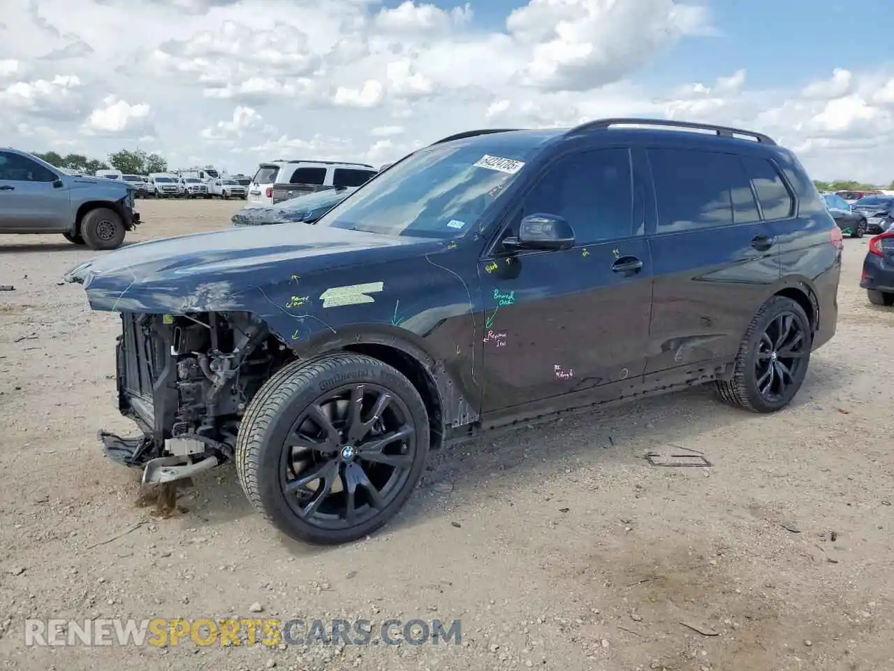 1 Photograph of a damaged car 5UXCX6C09N9M37665 BMW X7 2022