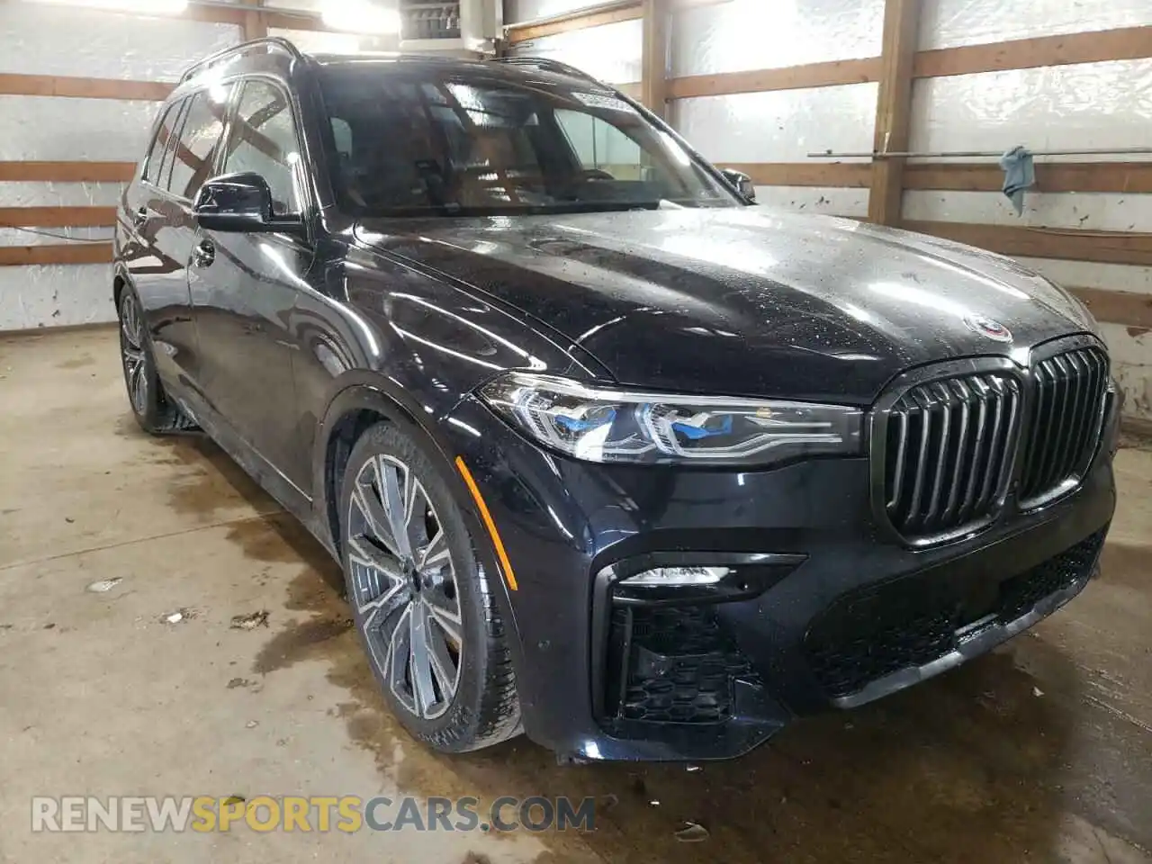 1 Photograph of a damaged car 5UXCX6C09N9M64168 BMW X7 2022