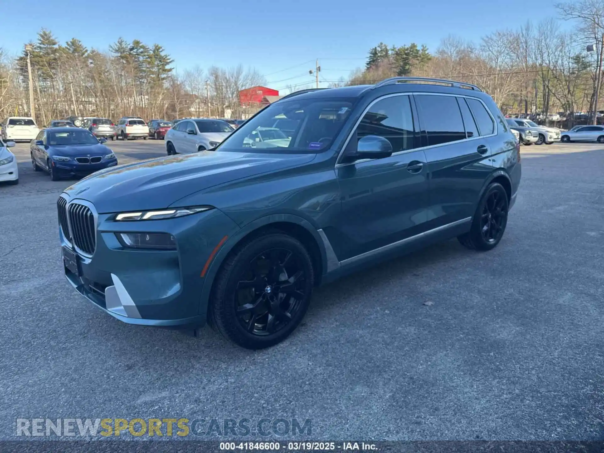 2 Photograph of a damaged car 5UX23EM00P9N53758 BMW X7 2023