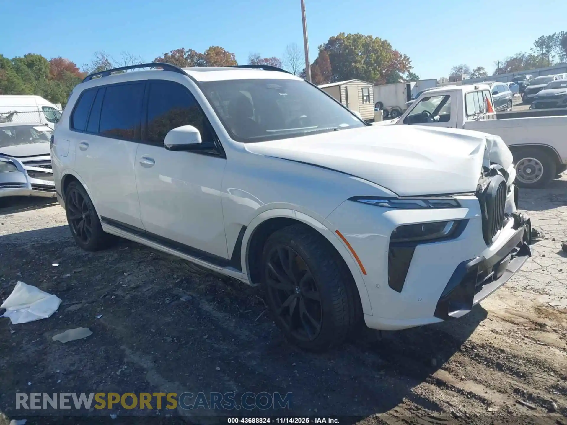 1 Photograph of a damaged car 5UX23EM01P9N95968 BMW X7 2023