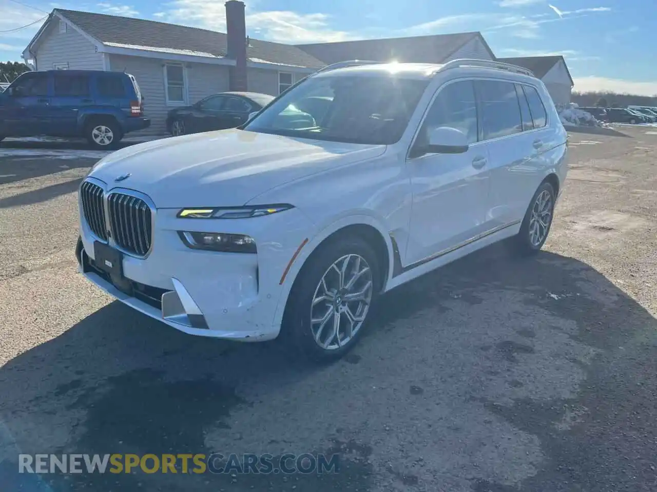 1 Photograph of a damaged car 5UX23EM02P9R06825 BMW X7 2023