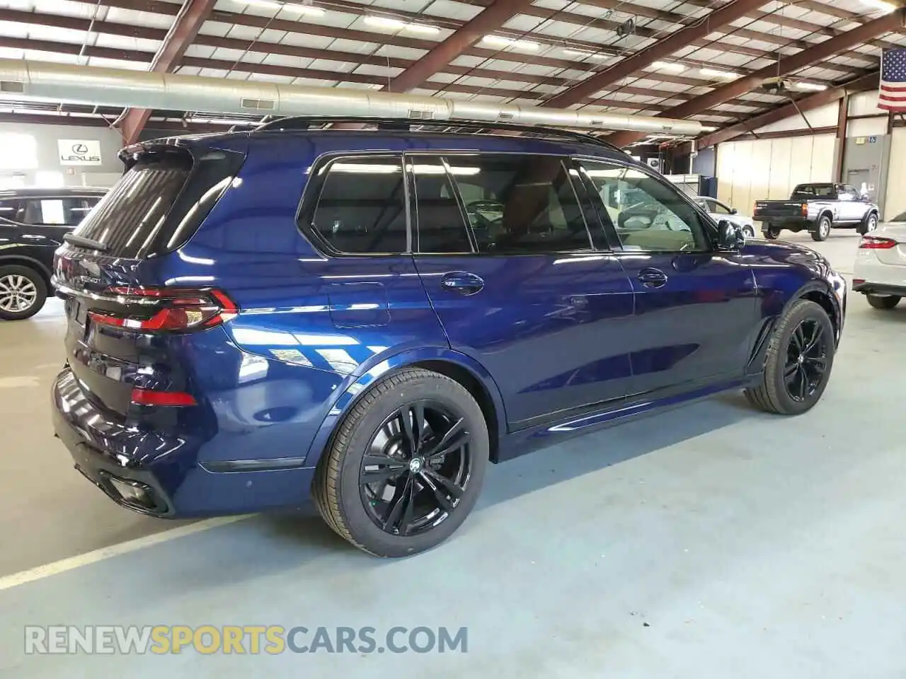 3 Photograph of a damaged car 5UX23EM03P9N88049 BMW X7 2023