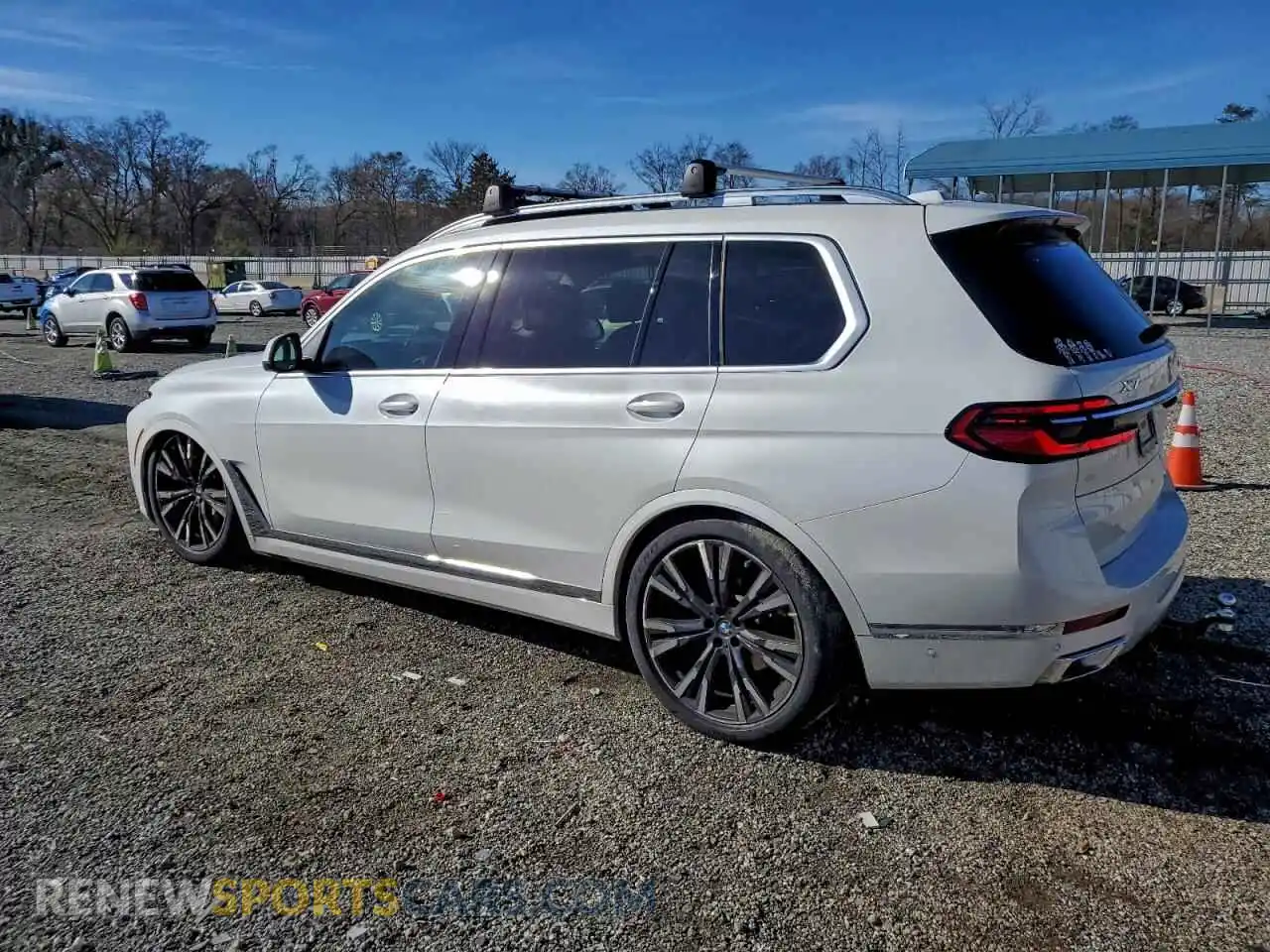 2 Фотография поврежденного автомобиля 5UX23EM03P9R02086 BMW X7 2023