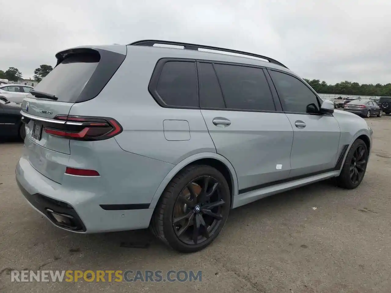 3 Фотография поврежденного автомобиля 5UX23EM05P9R29807 BMW X7 2023