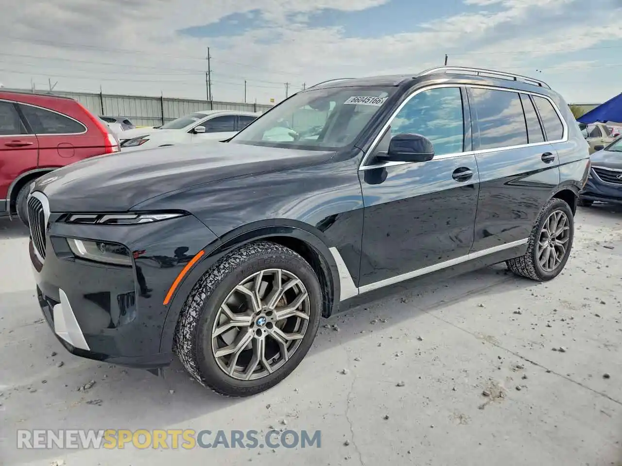 1 Photograph of a damaged car 5UX23EM05P9R50379 BMW X7 2023