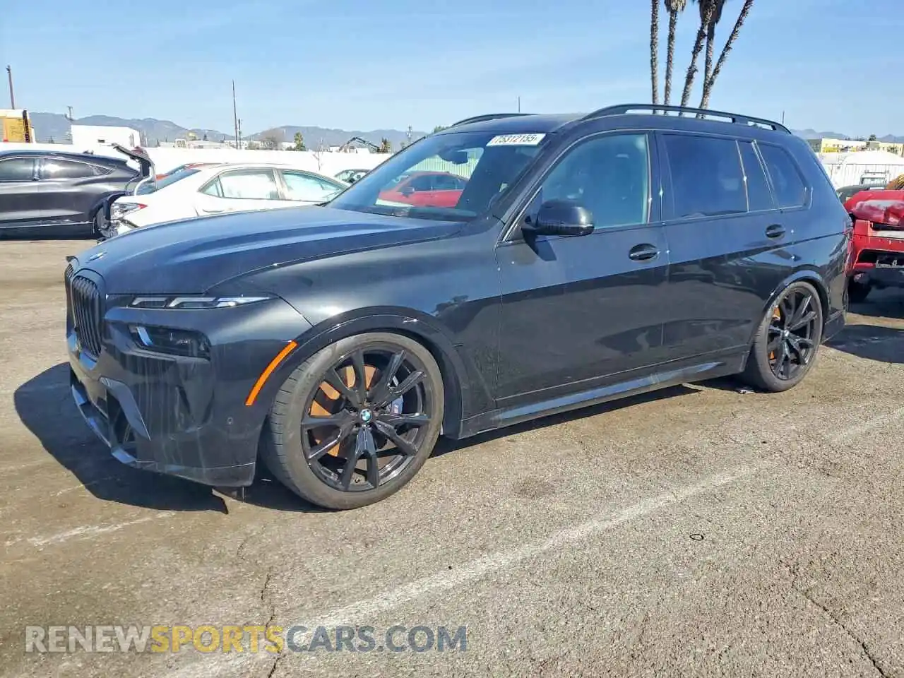 1 Photograph of a damaged car 5UX23EM06P9R57826 BMW X7 2023