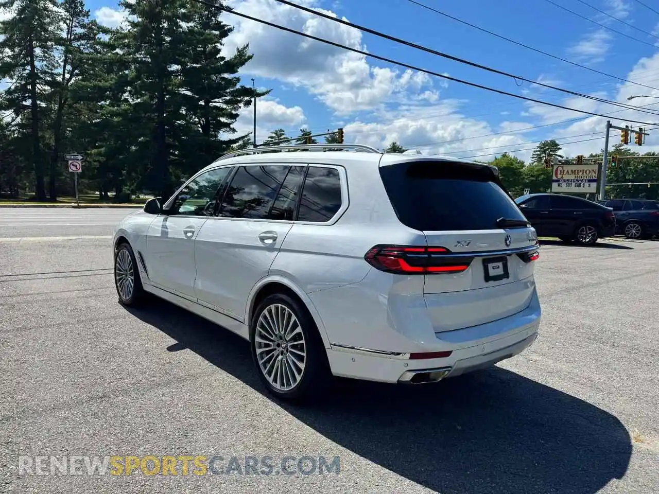 3 fotografías del automóvil dañado 5UX23EM09P9N95412 BMW X7 2023