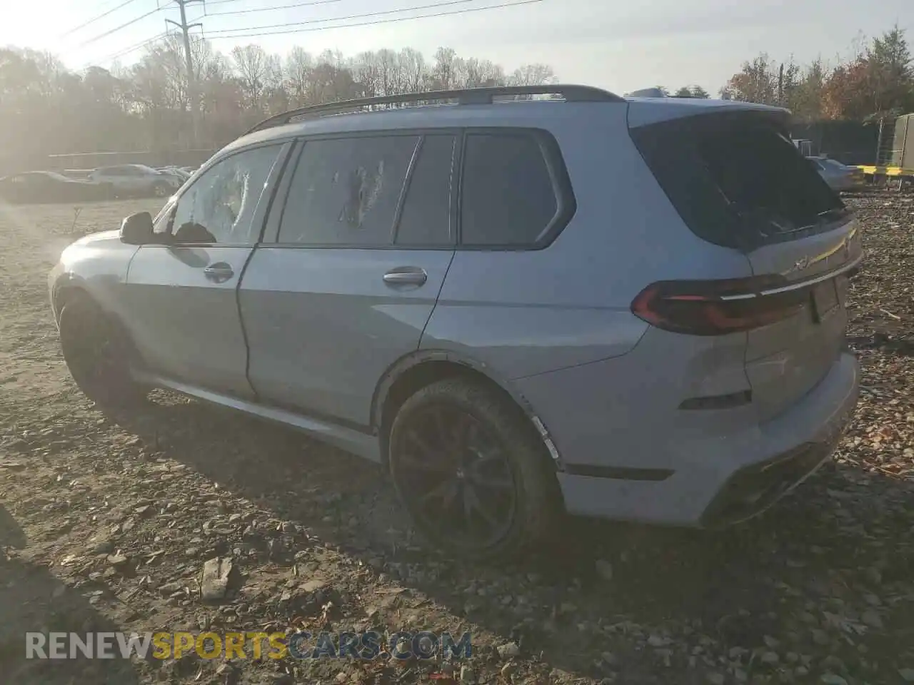 2 Фотография поврежденного автомобиля 5UX23EM09P9R10452 BMW X7 2023