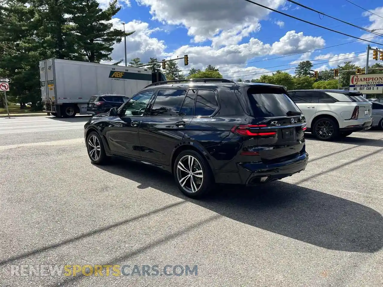 3 Фотография поврежденного автомобиля 5UX23EM0XP9R61216 BMW X7 2023