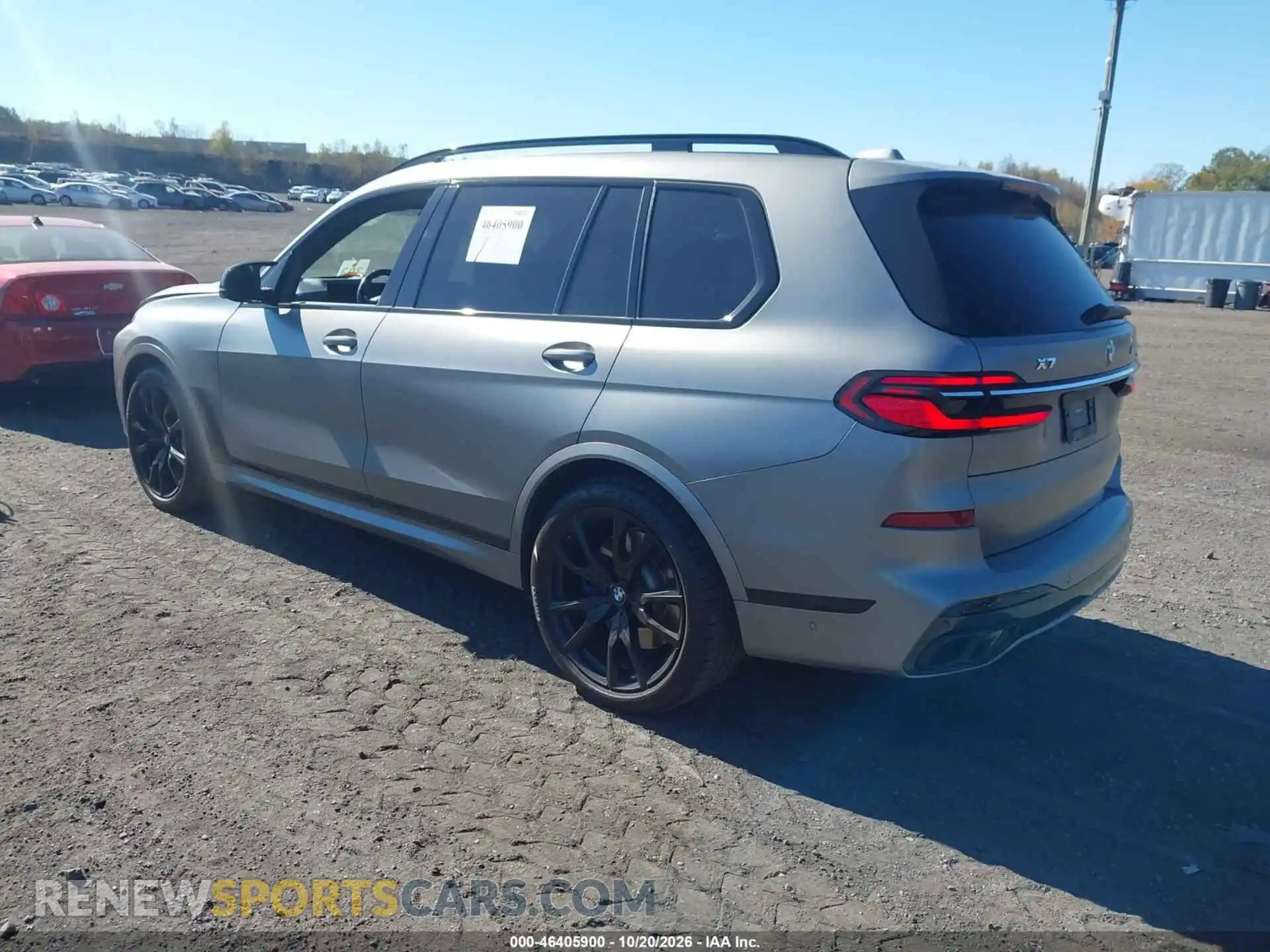 3 Photograph of a damaged car 5UX33EM07P9N46617 BMW X7 2023
