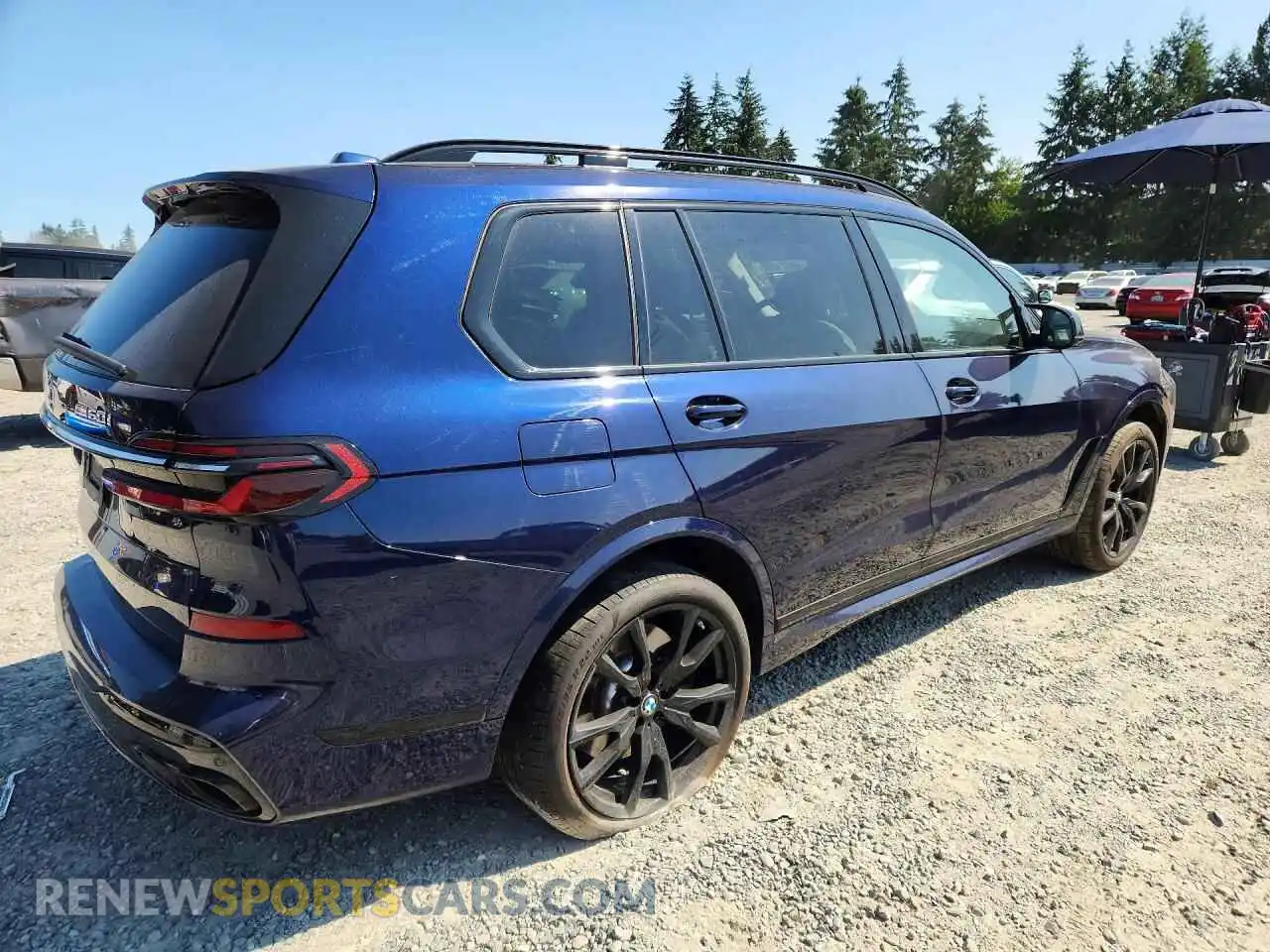 3 Фотография поврежденного автомобиля 5UX33EM07P9R70556 BMW X7 2023