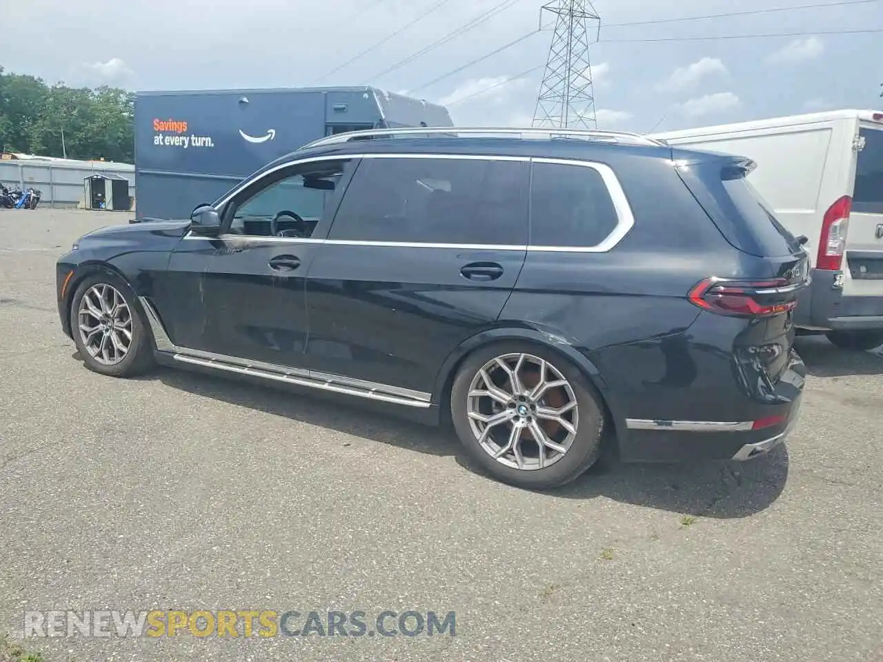 2 Photograph of a damaged car 5UX23EM00R9S28854 BMW X7 2024