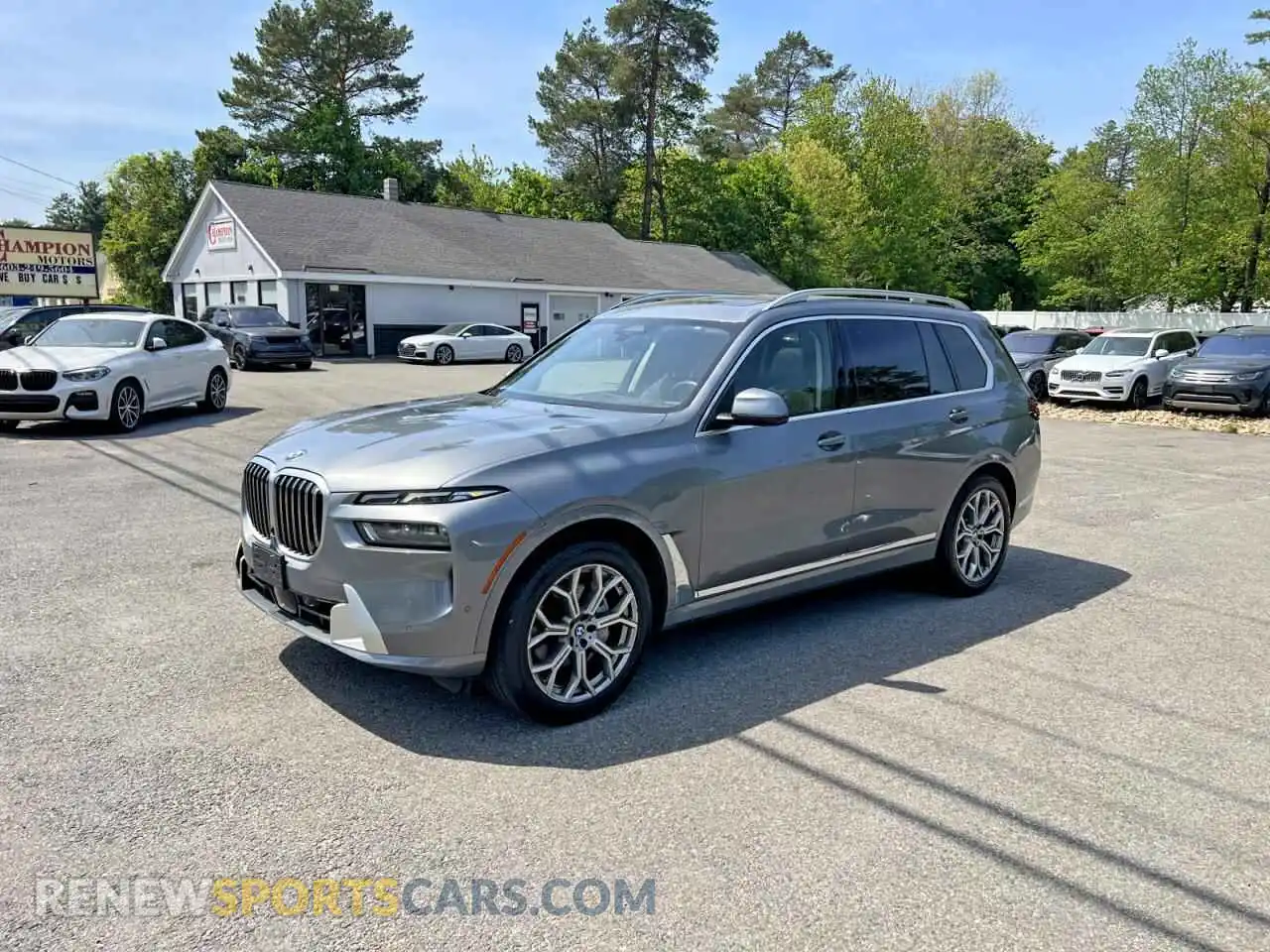 2 Фотография поврежденного автомобиля 5UX23EM00R9S52720 BMW X7 2024
