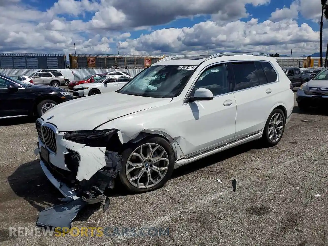 1 Photograph of a damaged car 5UX23EM00R9T80911 BMW X7 2024
