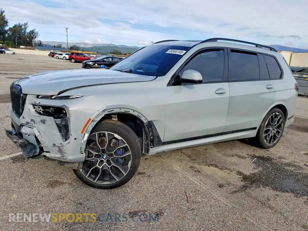 1 Photograph of a damaged car 5UX23EM01R9S94541 BMW X7 2024