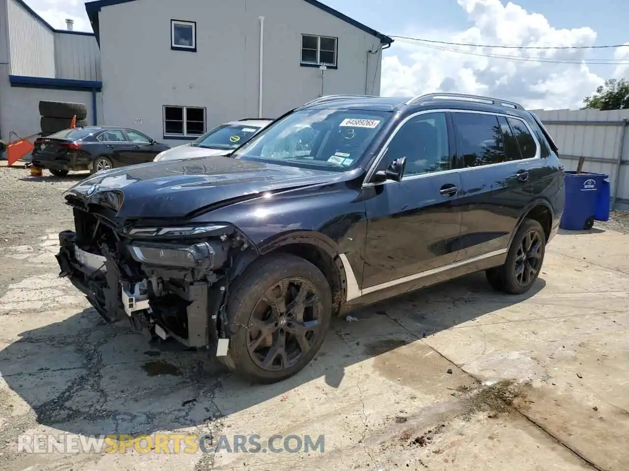 1 Photograph of a damaged car 5UX23EM02R9T62541 BMW X7 2024