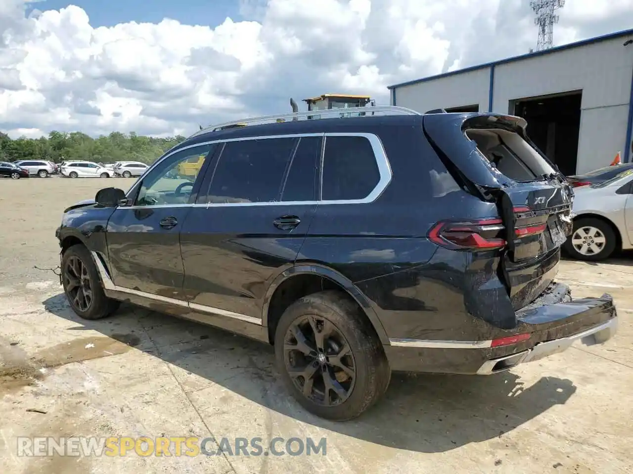 2 Photograph of a damaged car 5UX23EM02R9T62541 BMW X7 2024