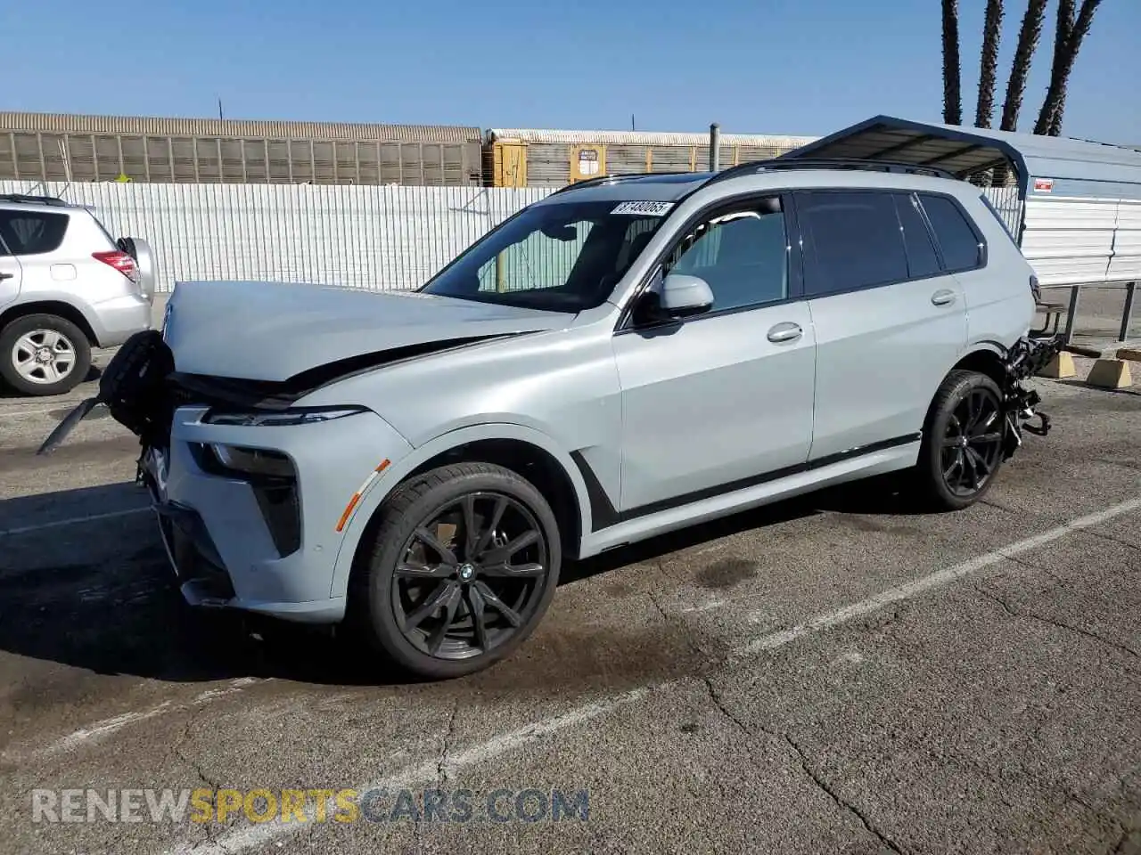 1 Photograph of a damaged car 5UX23EM02R9U39201 BMW X7 2024