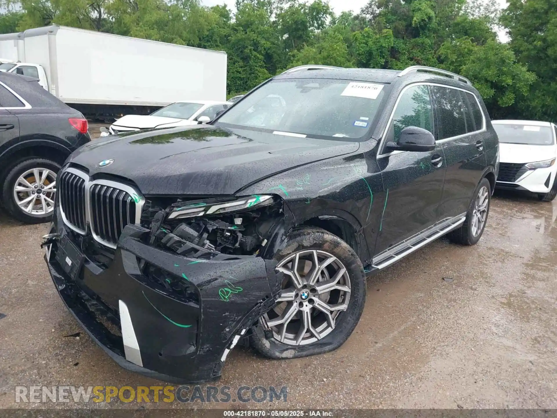 2 Photograph of a damaged car 5UX23EM02R9U56838 BMW X7 2024