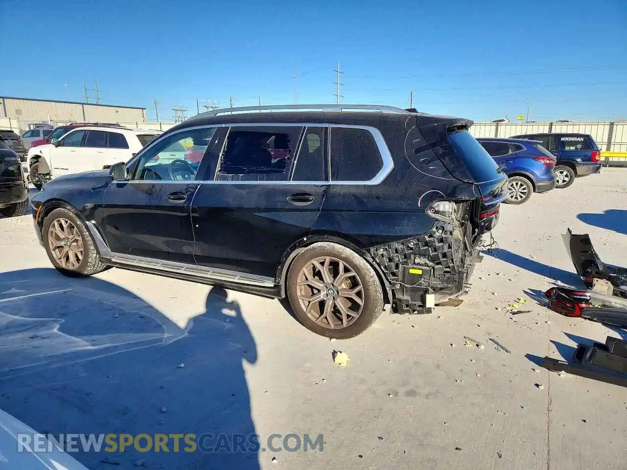 2 Photograph of a damaged car 5UX23EM02R9V84254 BMW X7 2024