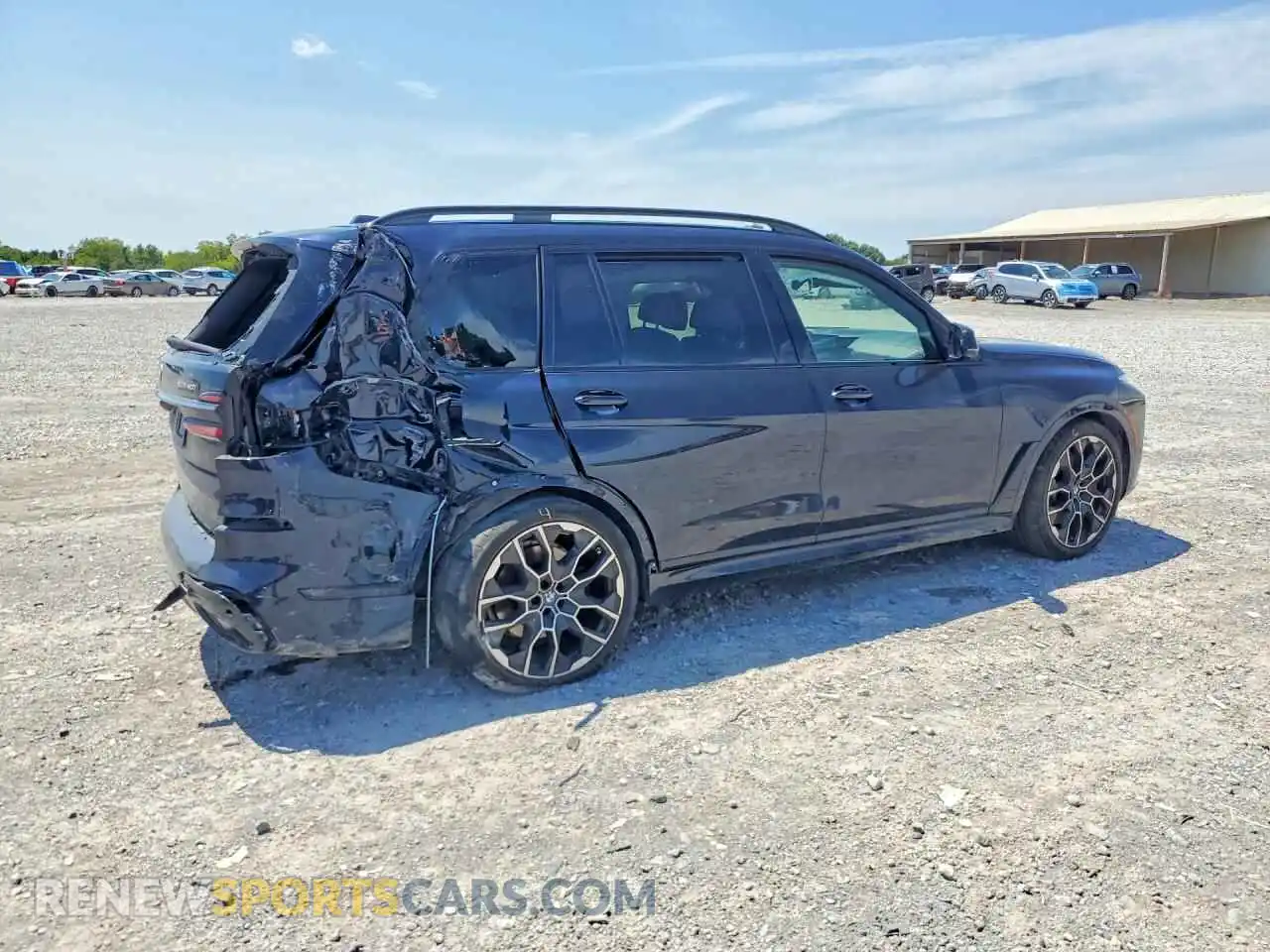 3 Photograph of a damaged car 5UX23EM02R9W18807 BMW X7 2024