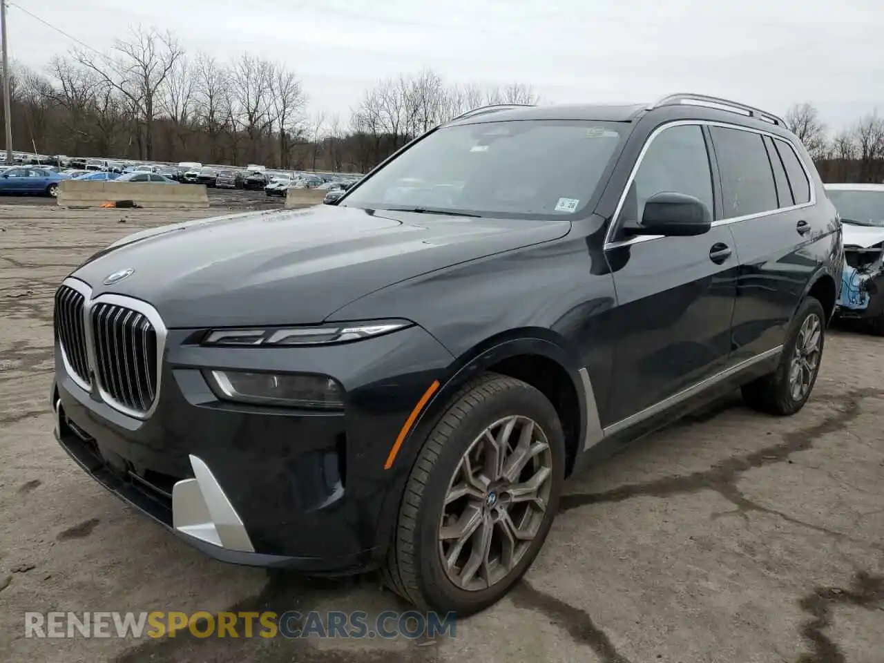 1 Photograph of a damaged car 5UX23EM03R9S17945 BMW X7 2024