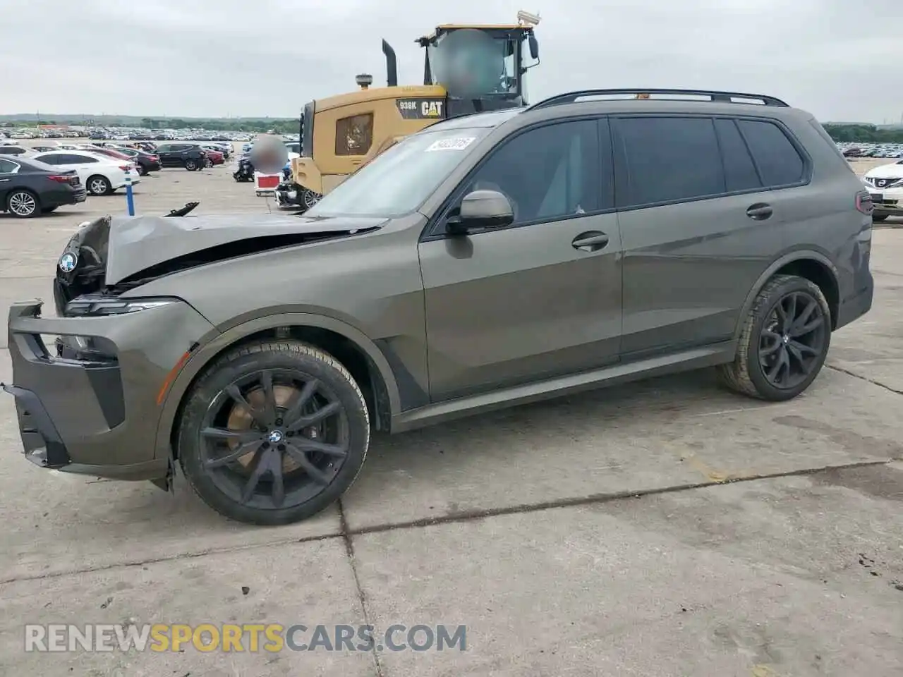 1 Photograph of a damaged car 5UX23EM03R9U96572 BMW X7 2024