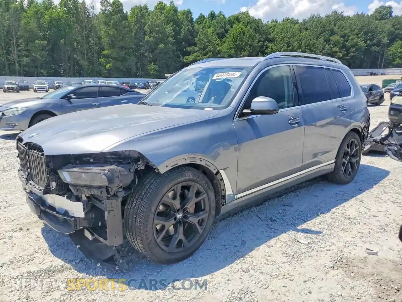 1 Photograph of a damaged car 5UX23EM03R9V72744 BMW X7 2024