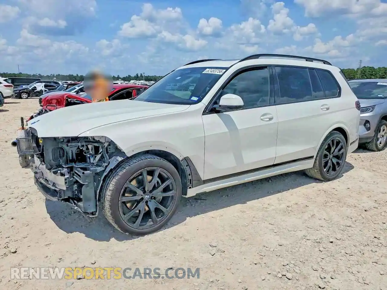 1 Photograph of a damaged car 5UX23EM04R9S07506 BMW X7 2024