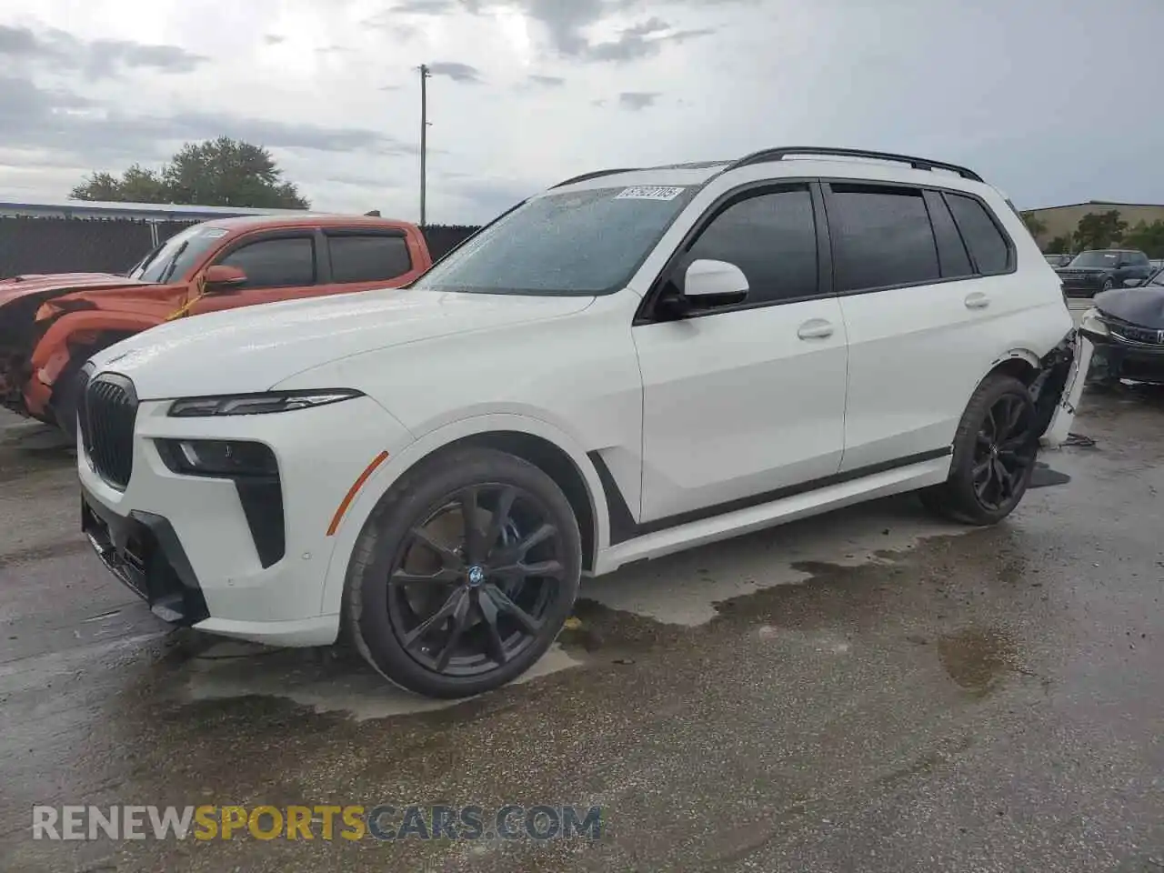 1 Photograph of a damaged car 5UX23EM04R9W11289 BMW X7 2024