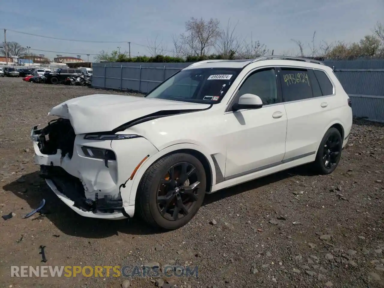 1 Фотография поврежденного автомобиля 5UX23EM05R9S88970 BMW X7 2024