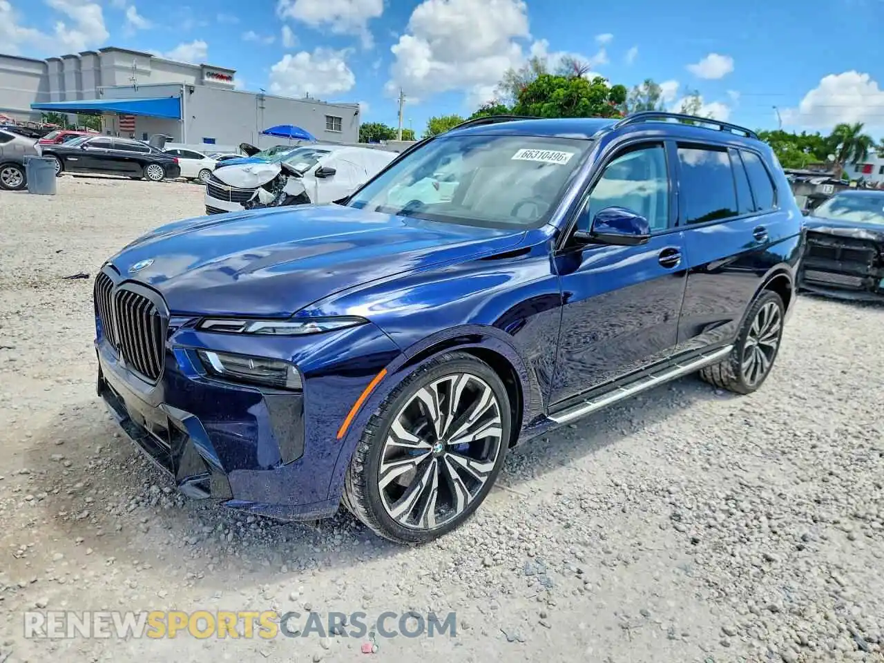 1 Photograph of a damaged car 5UX23EM05R9T29193 BMW X7 2024