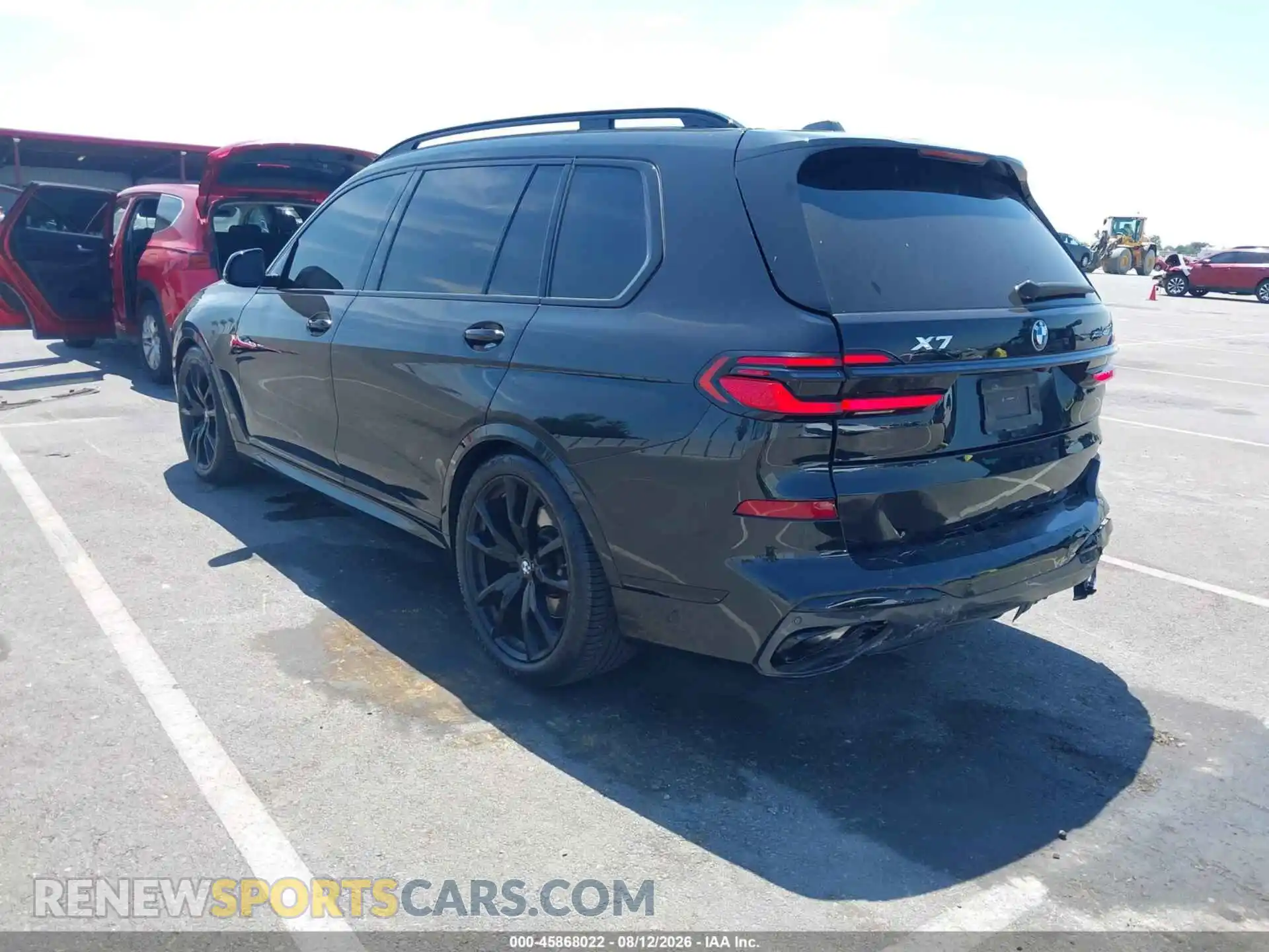 3 Фотография поврежденного автомобиля 5UX23EM05R9U47888 BMW X7 2024