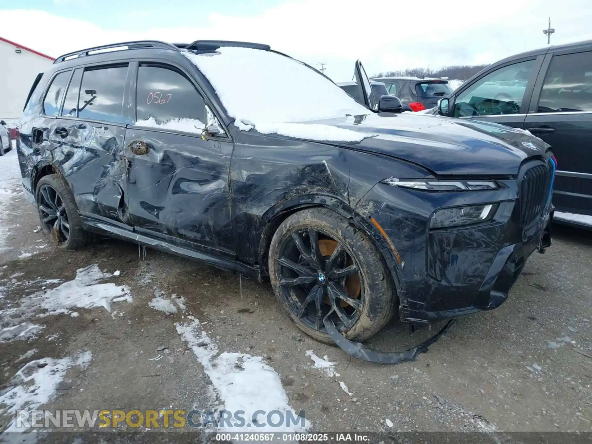 1 Photograph of a damaged car 5UX23EM05R9U64819 BMW X7 2024