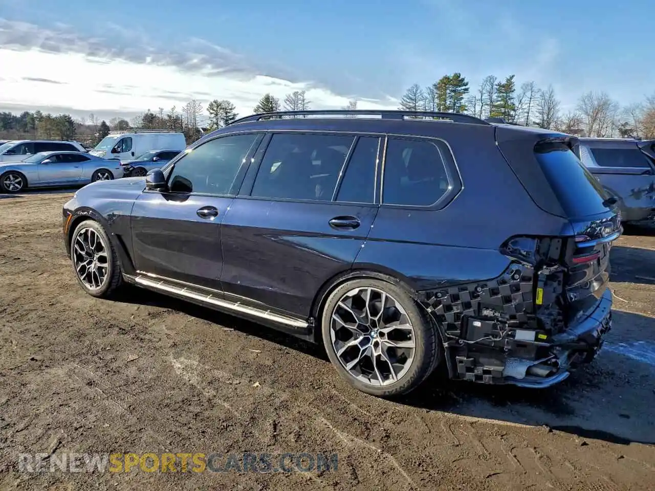 2 fotografías del automóvil dañado 5UX23EM05R9U65971 BMW X7 2024