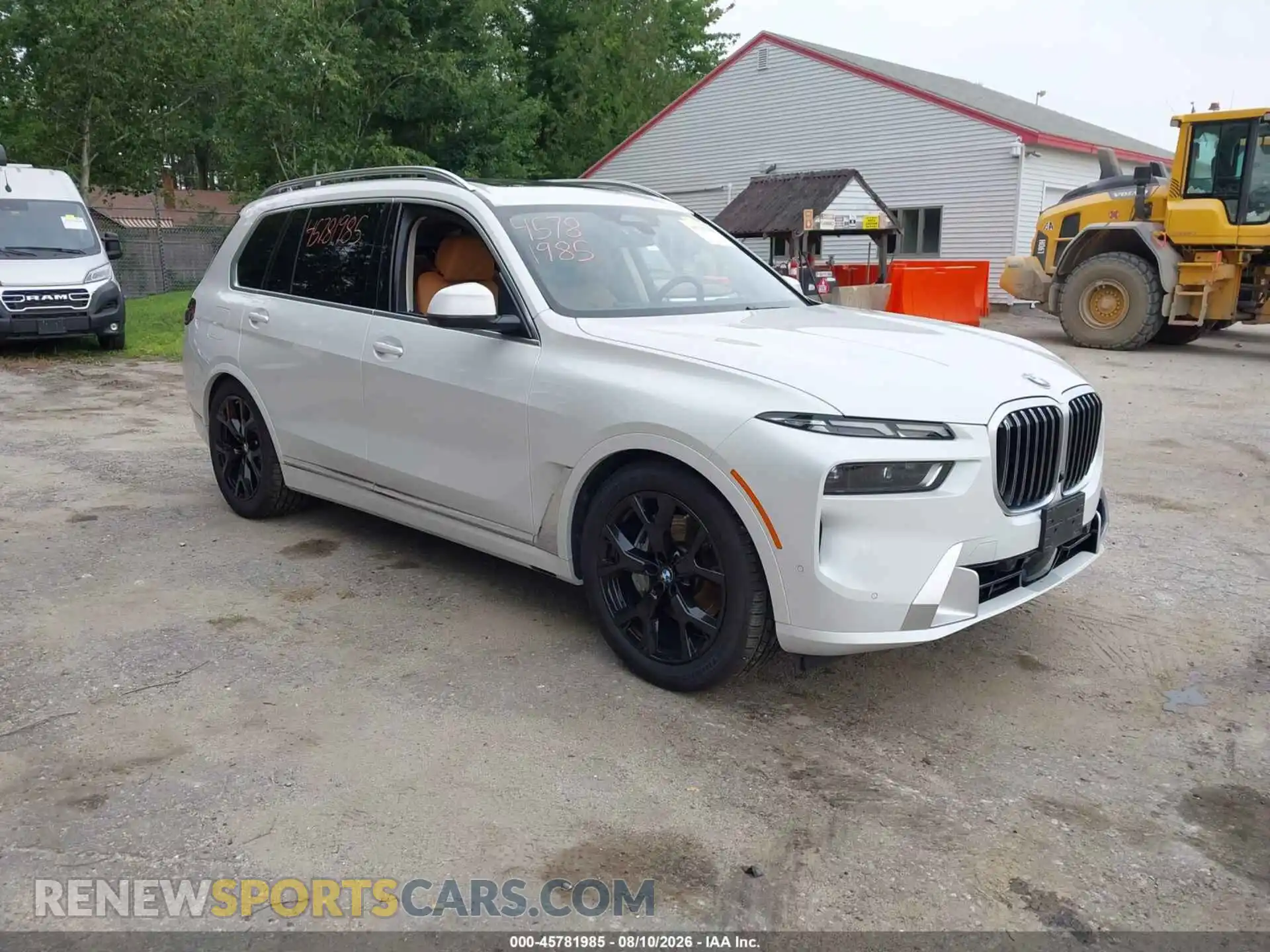 1 Photograph of a damaged car 5UX23EM05R9V40197 BMW X7 2024