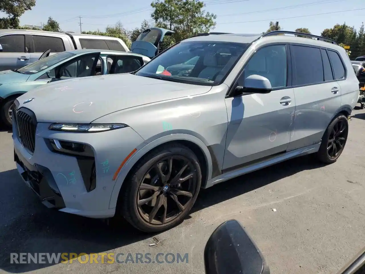 1 fotografías del automóvil dañado 5UX23EM06R9S31323 BMW X7 2024